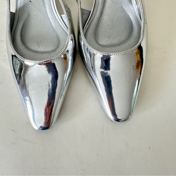 NEW Kenneth Cole Reaction Maggie Silver Kitten Heels Women's Slingback Sz 7M - Picture 5 of 13
